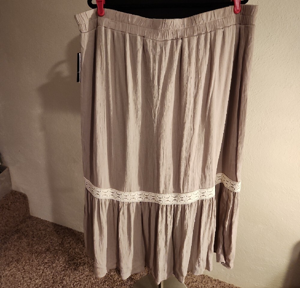 I.N. Studio Women’s Taupe Boho Skirt Size 3X NWT - Picture 2 of 7